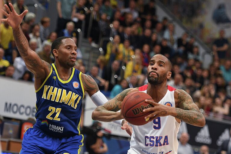 Эрл Роулэнд (слева) и Аарон Джексон