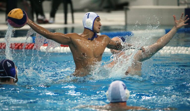 Ватерполист сборной Казахстана Мурат Шакенов (слева на первом плане) Ватерполист сборной Казахстана Мурат Шакенов (слева на первом плане)