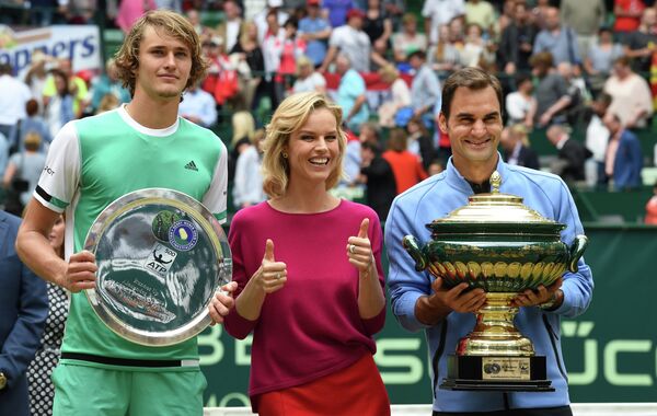 Немецкий теннисист Александр Зверев, чешская топ-модель Ева Герцигова и швейцарский теннисист Роджер Федерер (слева направо)
