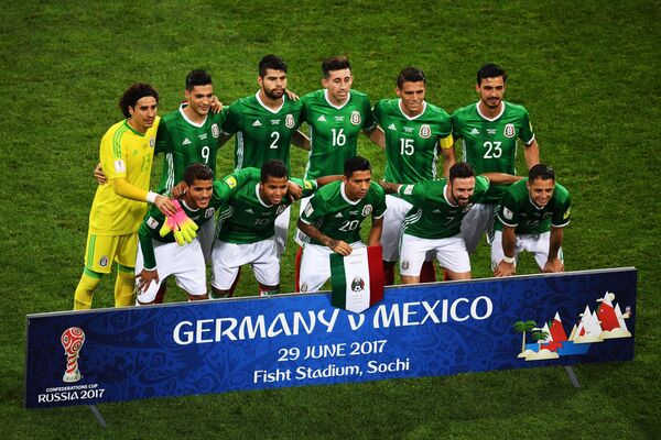 Футболисты сборной Мексики