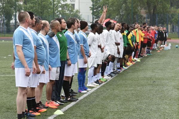 Международный турнир среди болельщиков Футбол объединяет