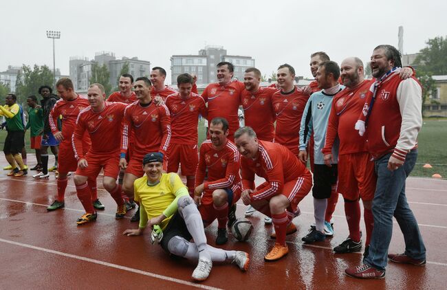 Международный турнир среди болельщиков Футбол объединяет