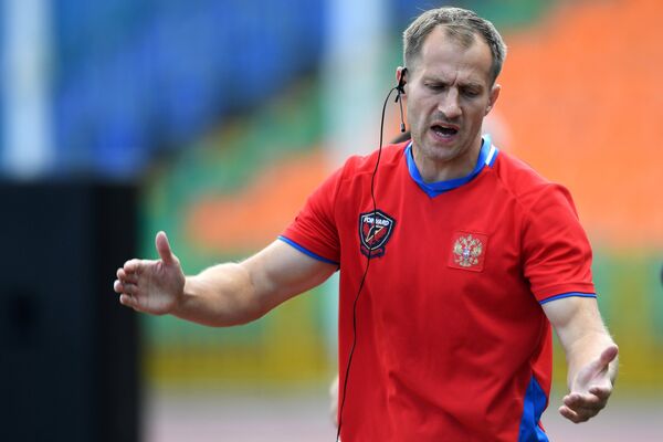 Главный тренер женской борной России по регби-7 Андрей Кузин