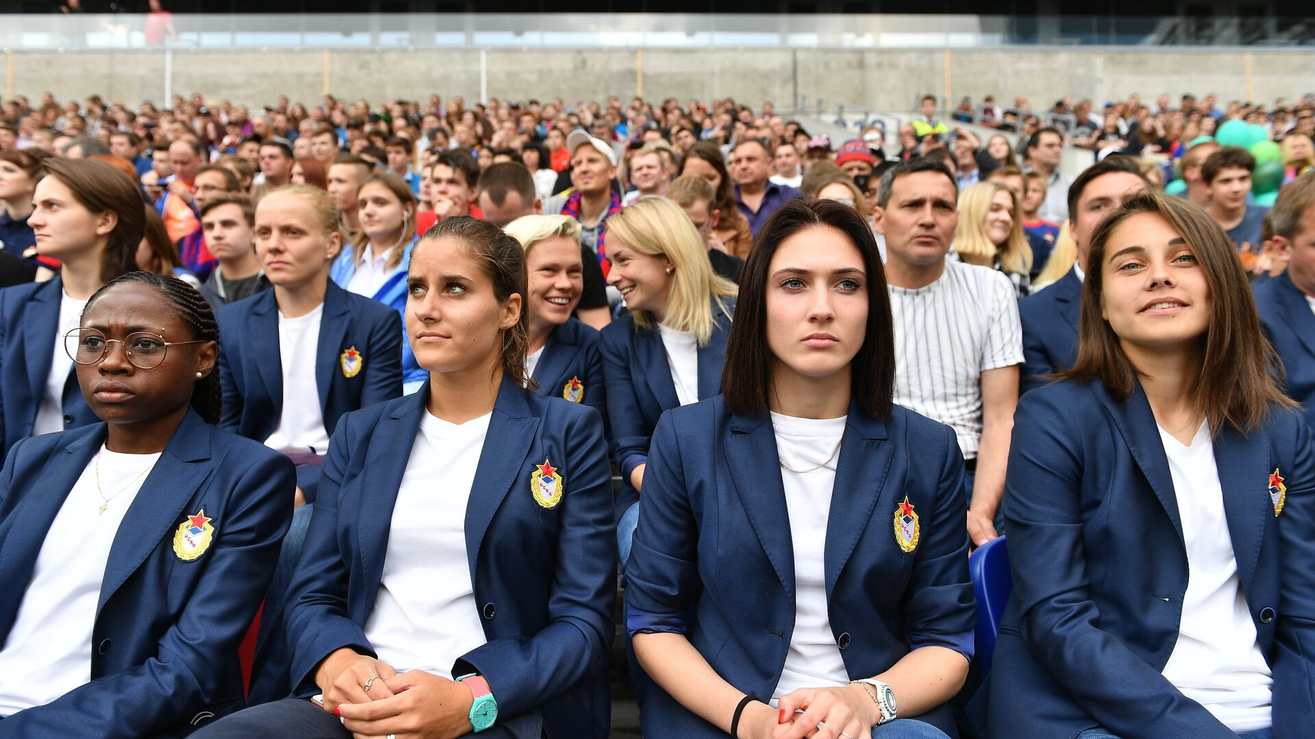 Игроки женского футбольного клуба ЦСКА Габриэль Онгене Абуди, Анастасия Конюхова, Валерия Беспаликова и Дарья Шквара (слева направо) - РИА Новости, 1920, 22.09.2025