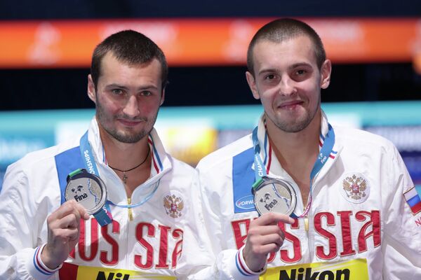 Александр Бондарь (слева) и Виктор Минибаев