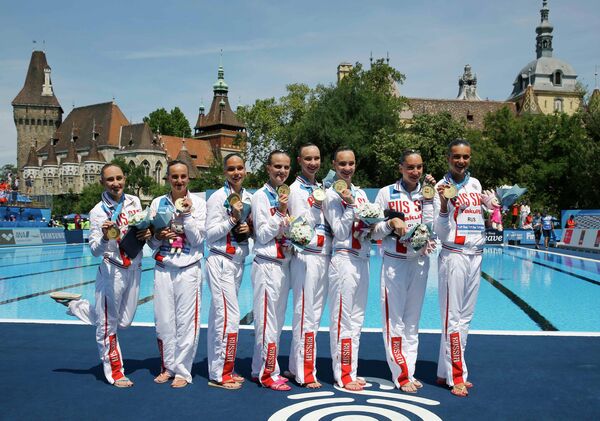 Синхронистки сборной России, завоевавшие золотые медали