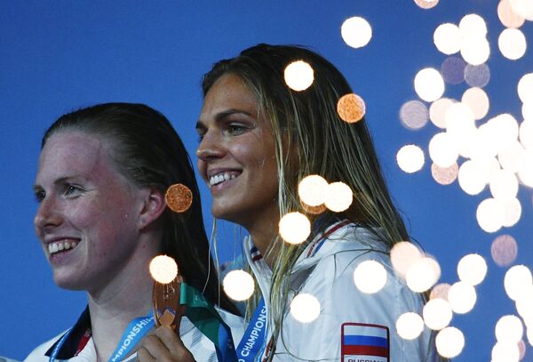 Лилли Кинг и Юлия Ефимова (слева направо)