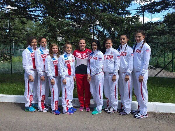Спортсменки юниорской сборной России по вольной борьбе