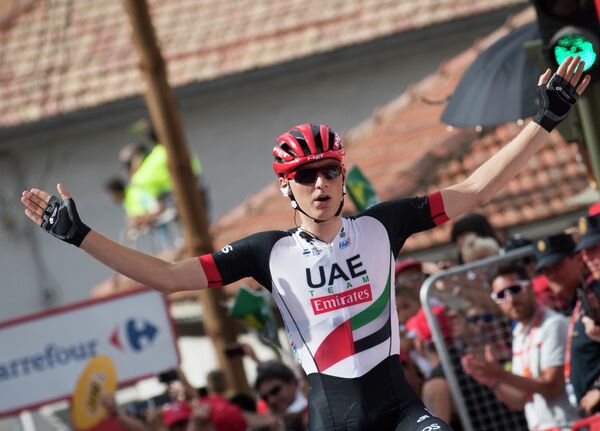Словенский велогонщик Матей Мохорич из команды UAE Team Emirates