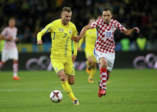 Игровой момент матча Украина - Хорватия