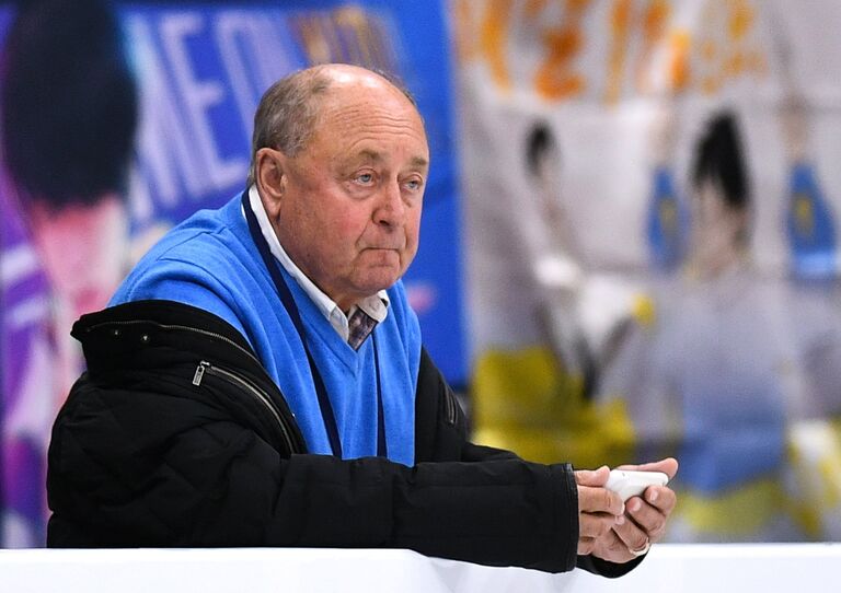 Тренер Алексей Мишин