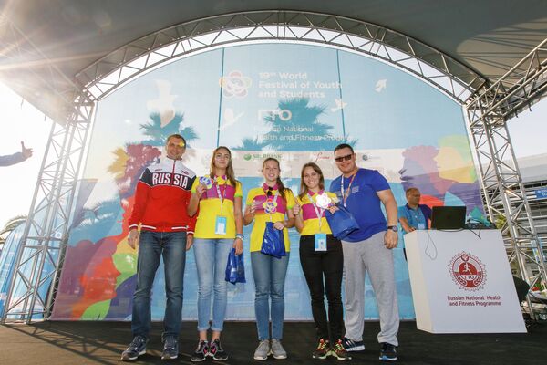 Награждение лидеров общего рейтинга состоялось на главной сцене Олимпийского парка Medals Plaza.