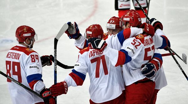 Хоккеисты сборной России Никита Нестеров, Кирилл Капризов, Максим Шалунов и Никита Гусев (слева направо)