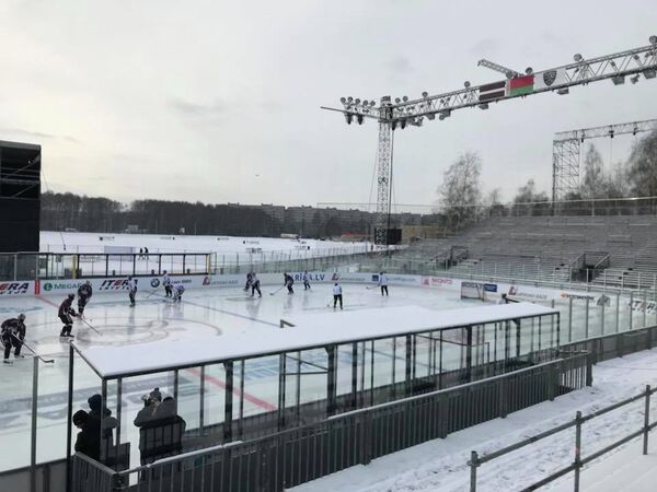 Площадка в Риге, на которой пройдет матч под открытым небом между рижским и минским Динамо