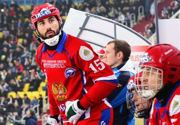 Игрок сборной России по хоккею с мячом Алан Джусоев