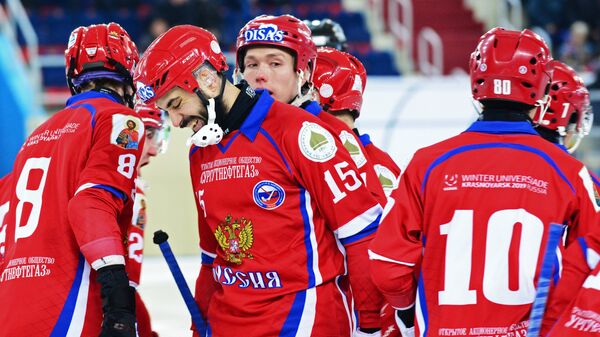 Игроки сборной России по хоккею с мячом