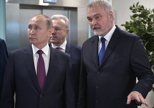 Владимир Путин (слева) и Владимир Уйба