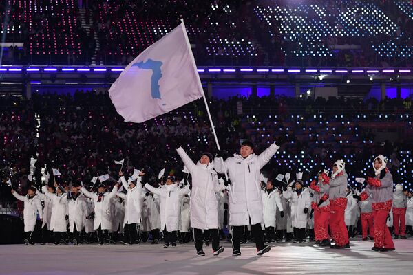 Выход единой корейской команды на церемонии открытия Олимпийских игр в Пхенчхане