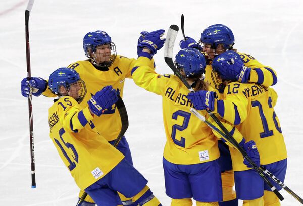 Хоккеистки сборной Швеции