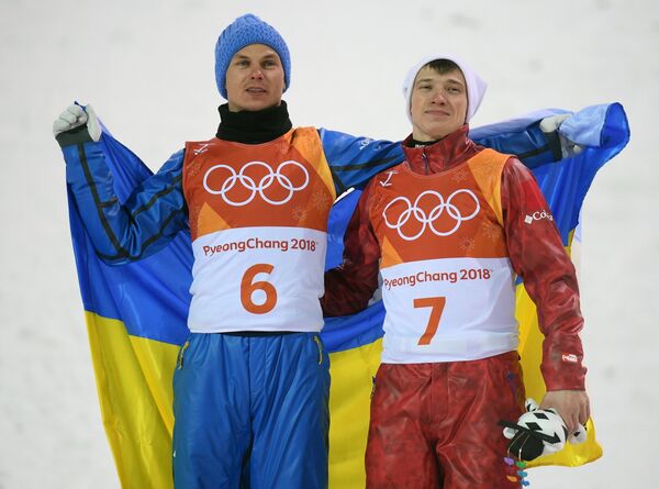 Александр Абраменко и Илья Буров (справа)