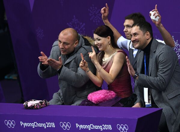 Александр Жулин, Екатерина Боброва и Дмитрий Соловьев (слева направо)
