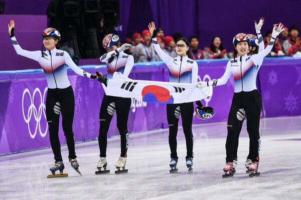Спортсменки сборной Республики Корея