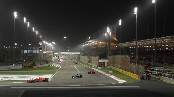 Пилоты во время гонки второго этапа чемпионата Формулы-1 Гран-при Бахрейна