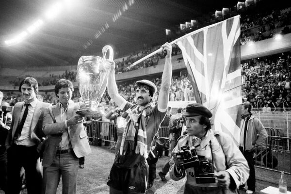 Ливерпуль радуется победе над Реалом в 1981 году