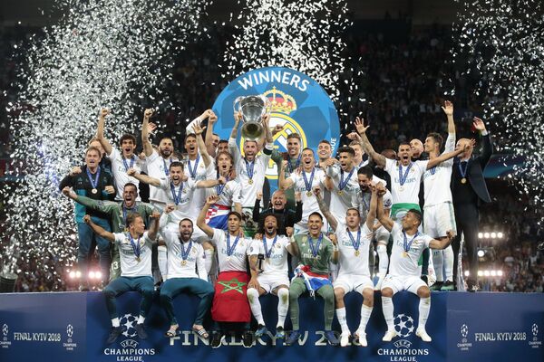 Футболисты Реала радуются победе в финальном матче Лиги Чемпионов