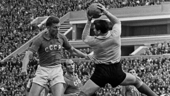 Виктор Понедельник: автор «золотого» гола на Евро-1960