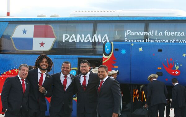 Игроки и тренеры сборной Панамы по футболу