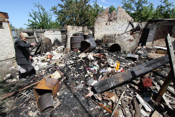 Разрушенный дом в Донбассе. Архивное фото