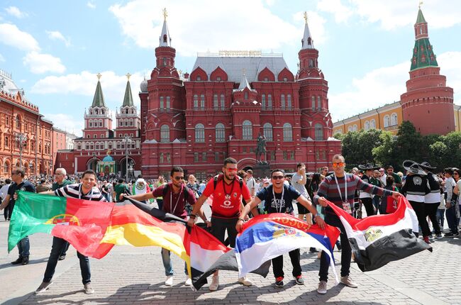 Болельщики перед матчем ЧМ-2018 по футболу между сборными Германии и Мексики