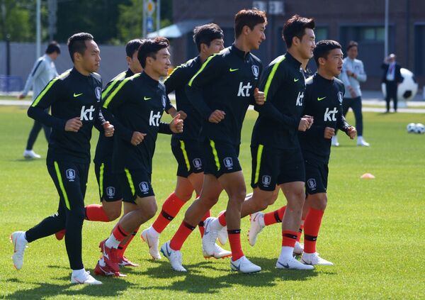 Тренировка команды Южной Кореи