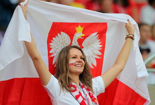 Болельщица сборной Польши