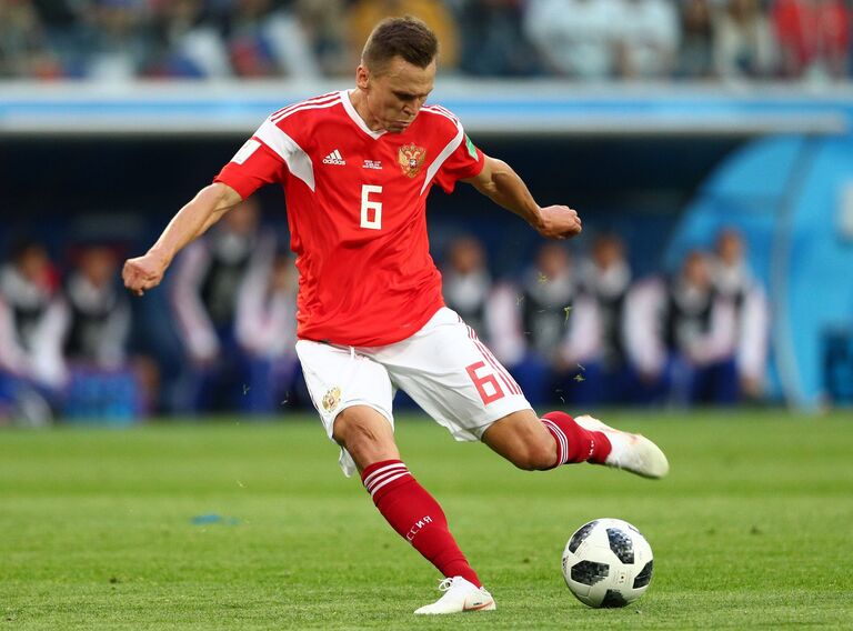 Полузащитник российской сборной Денис Черышев Полузащитник российской сборной Денис Черышев
