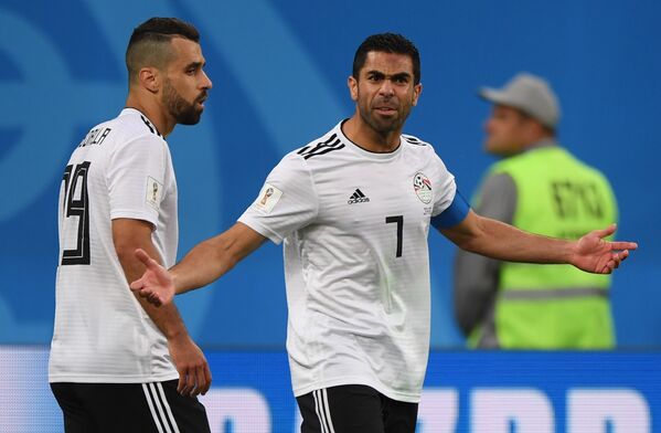 Футболисты сборной Египта Абдалла Саид и Ахмед Фатхи (Слева направо)