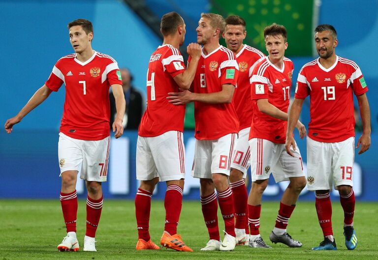 Российская сборная по футболу 2018. Игра сборная футбольная. Игра сборная футбольная. Игра сборная футбольная. Российские футболисты.