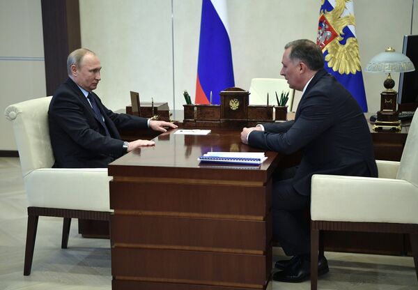 Президент РФ В. Путин встретился с президентом Олимпийского комитета России С. Поздняковым