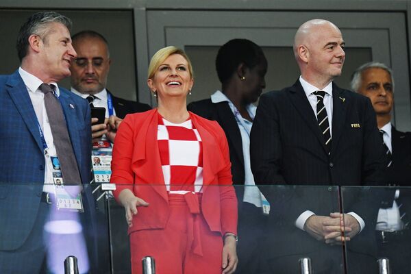 Президент ФИФА Джанни Инфантино (справа) и президент Республики Хорватия Колинда Грабар-Китарович