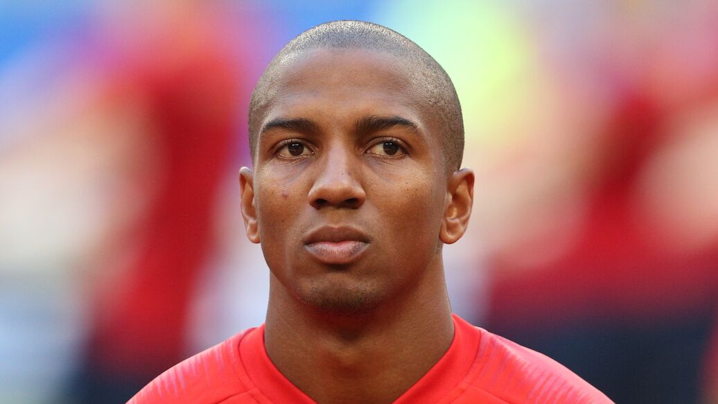 Экс-футболист сборной Англии Янг в 40 лет перешел в "Ипсвич Таун"