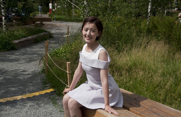 Самая горячая ведущая китайского ТВ Самая горячая ведущая китайского ТВ