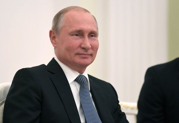 Владимир Путин на встрече с президентом МОК Томасом Бахом