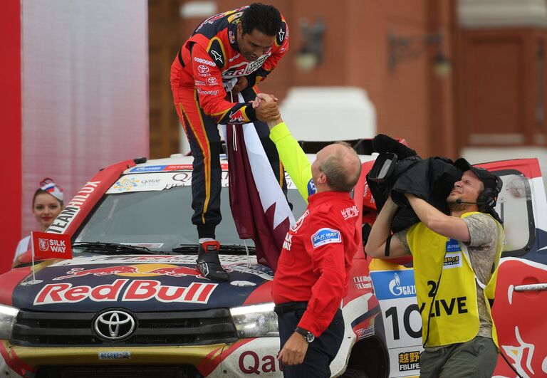 Пилот команды QATAR WORLD RALLY TEAM Нассер Аль-Аттия и руководитель проекта Шелковый путь Владимир Чагин Пилот команды QATAR WORLD RALLY TEAM Нассер Аль-Аттия и руководитель проекта Шелковый путь Владимир Чагин