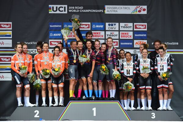 Призеры женской командной гонки на время на чемпионате мира по велоспорту на шоссе