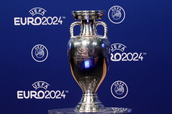 Трофей чемпионата Европы 2024 года