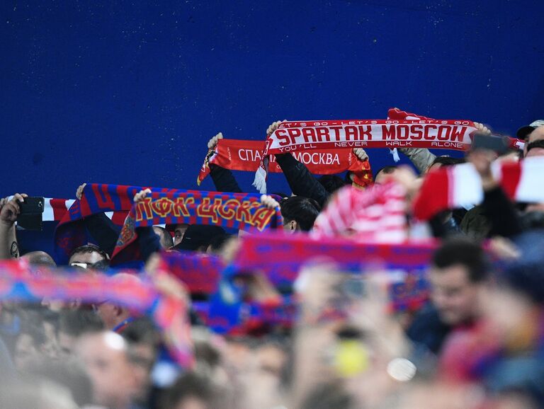 Болельщики ЦСКА и Спартака Болельщики ЦСКА и Спартака
