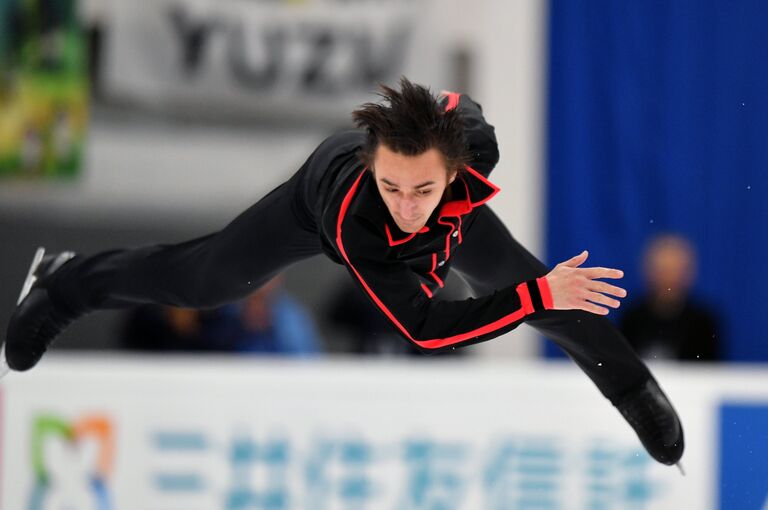 Артур Дмитриев Артур Дмитриев