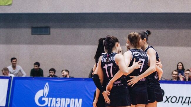 Волейболистки Ленинградки