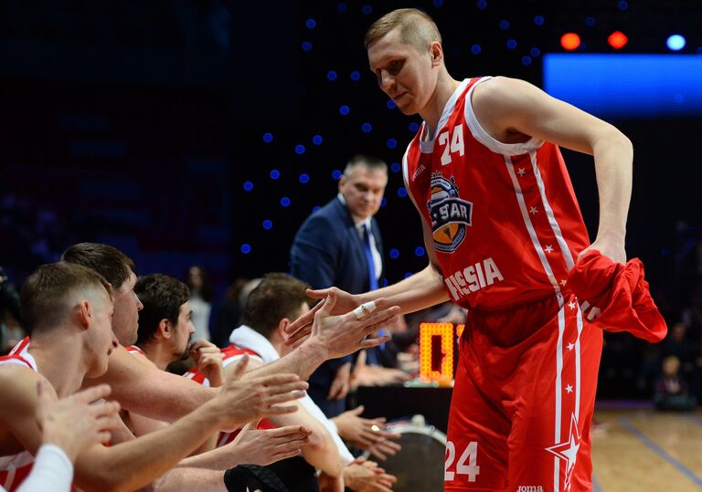 Игрок команды Звезды России Евгений Колесников Игрок команды Звезды России Евгений Колесников